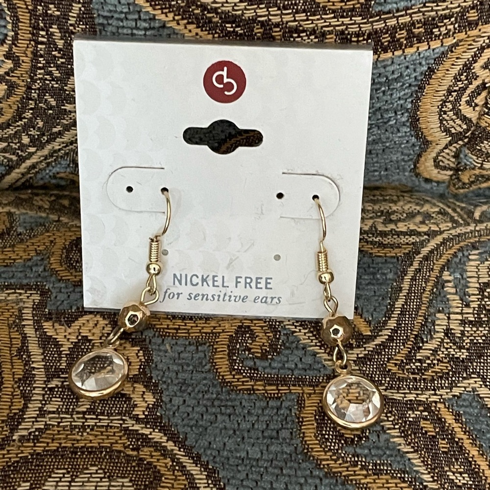 🌸 3/$20 New Crystal stone gold tone earrings